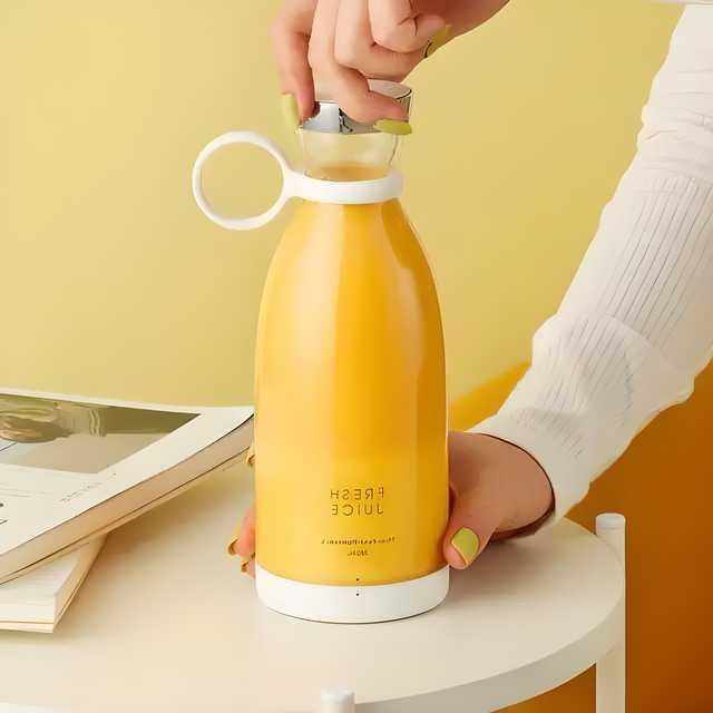 Portable Fresh Juice Blender Bottle – Blend Anytime, Anywhere